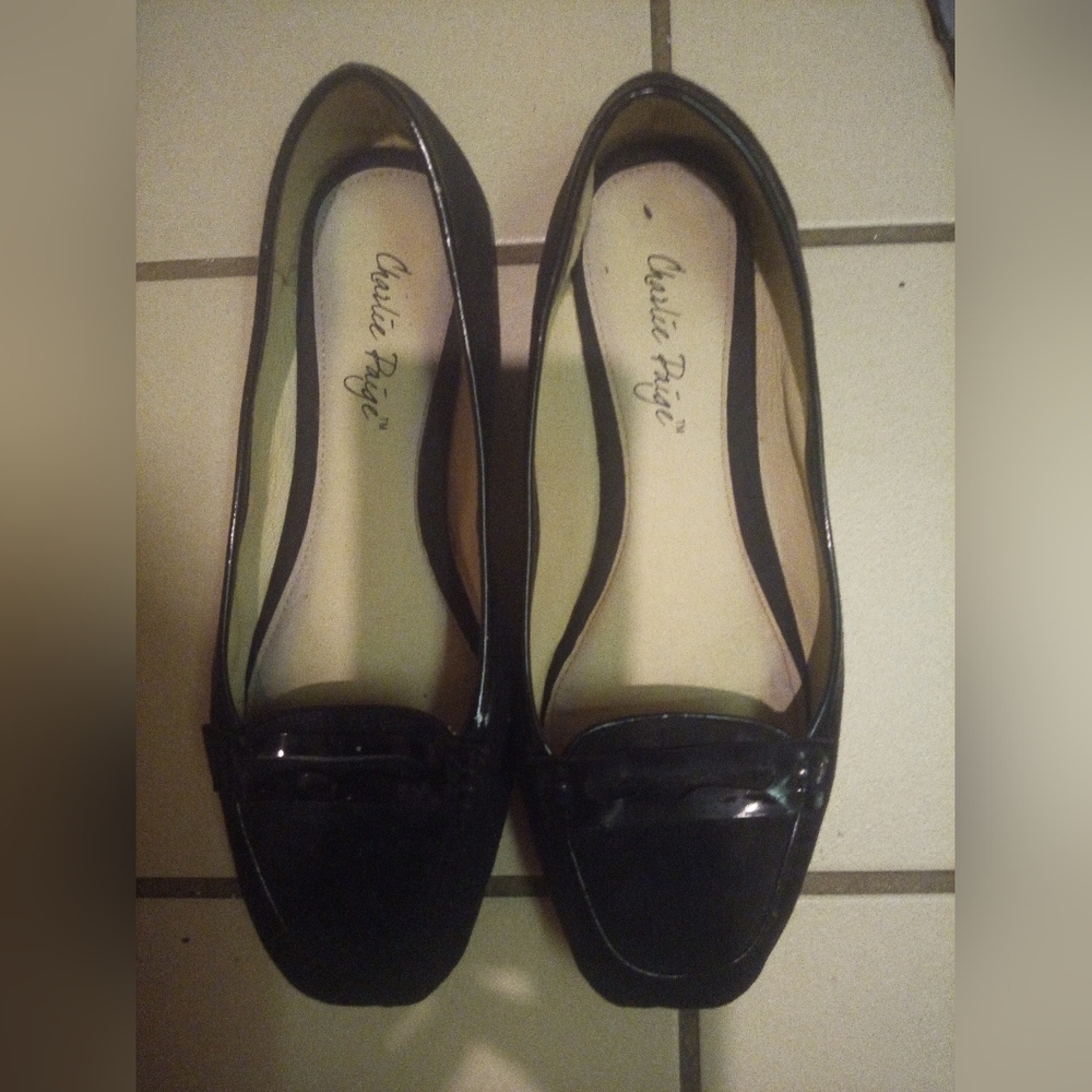 Chic Black Flats by Unknown Brand